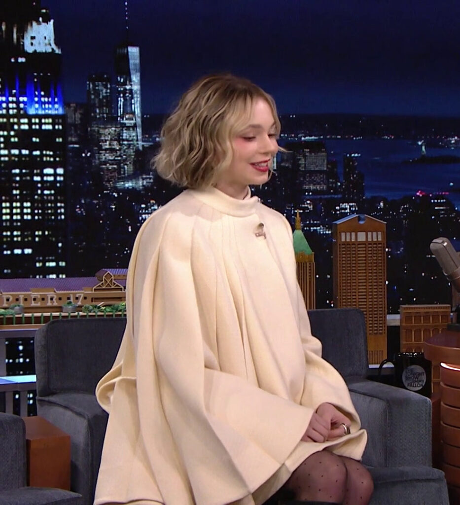 Celeb – Emma Myers – Nude