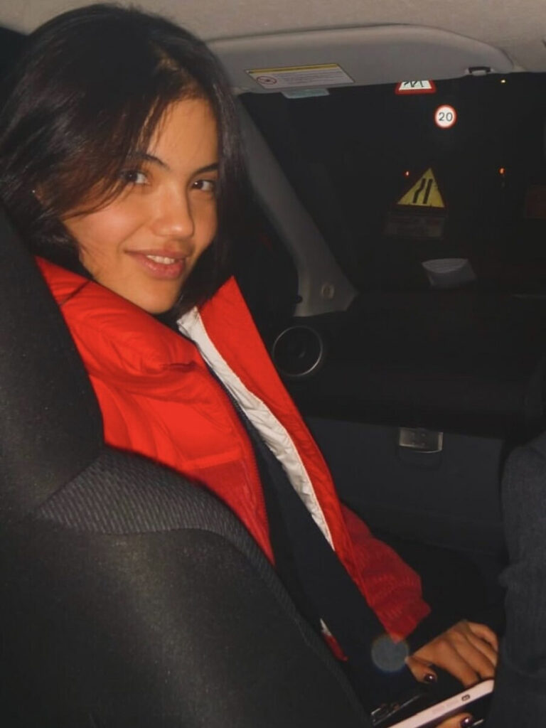 Celeb – Teen – Emma Raducanu – Nude