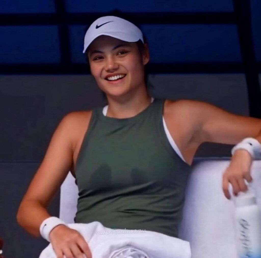 Celeb – Teen – Emma Raducanu – Nude