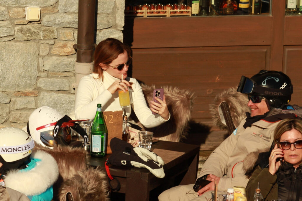 Celeb – Emma Watson – Nude