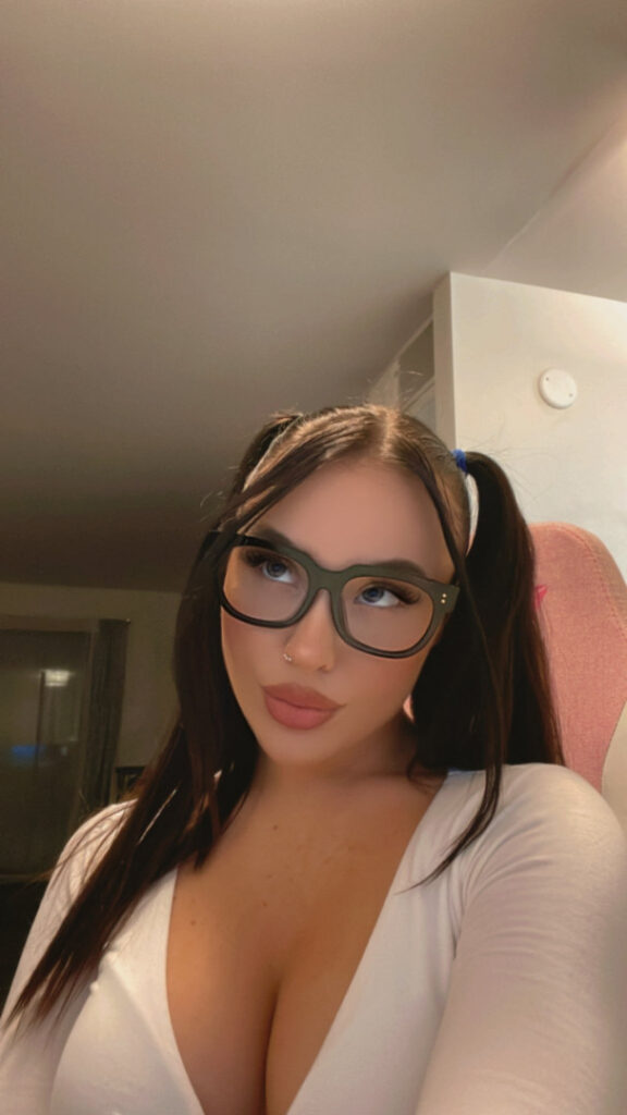 OnlyFans – emmaameera – Nude Leaks