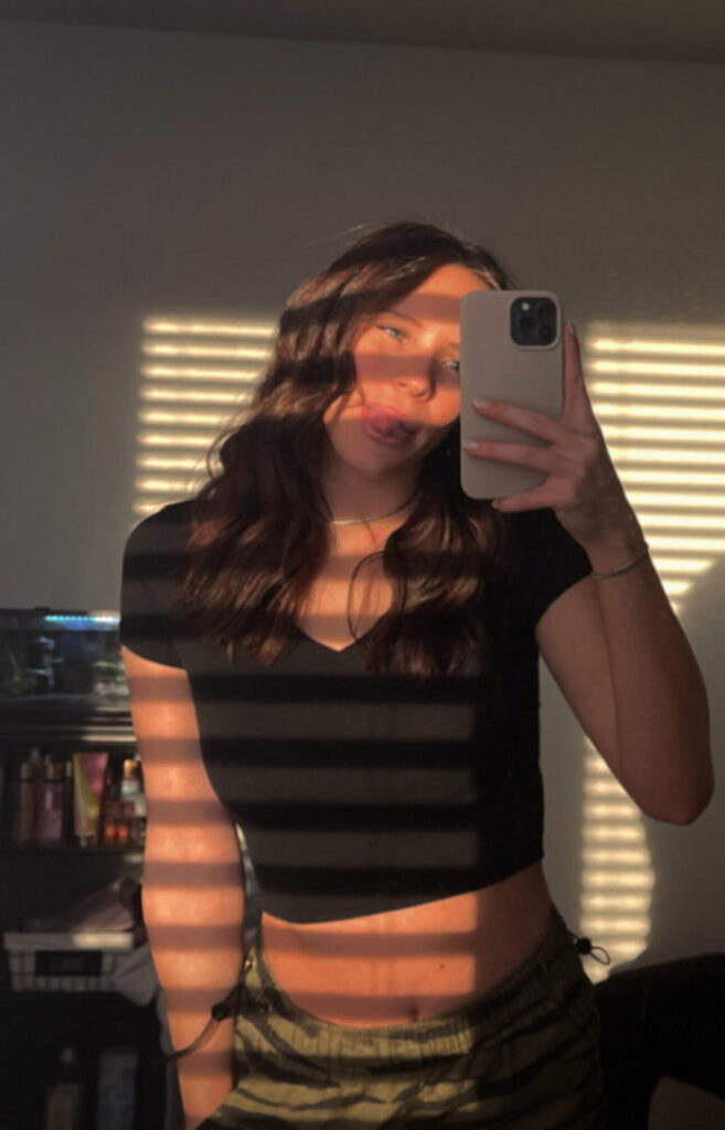 OnlyFans – Emmie Johnson – Nude