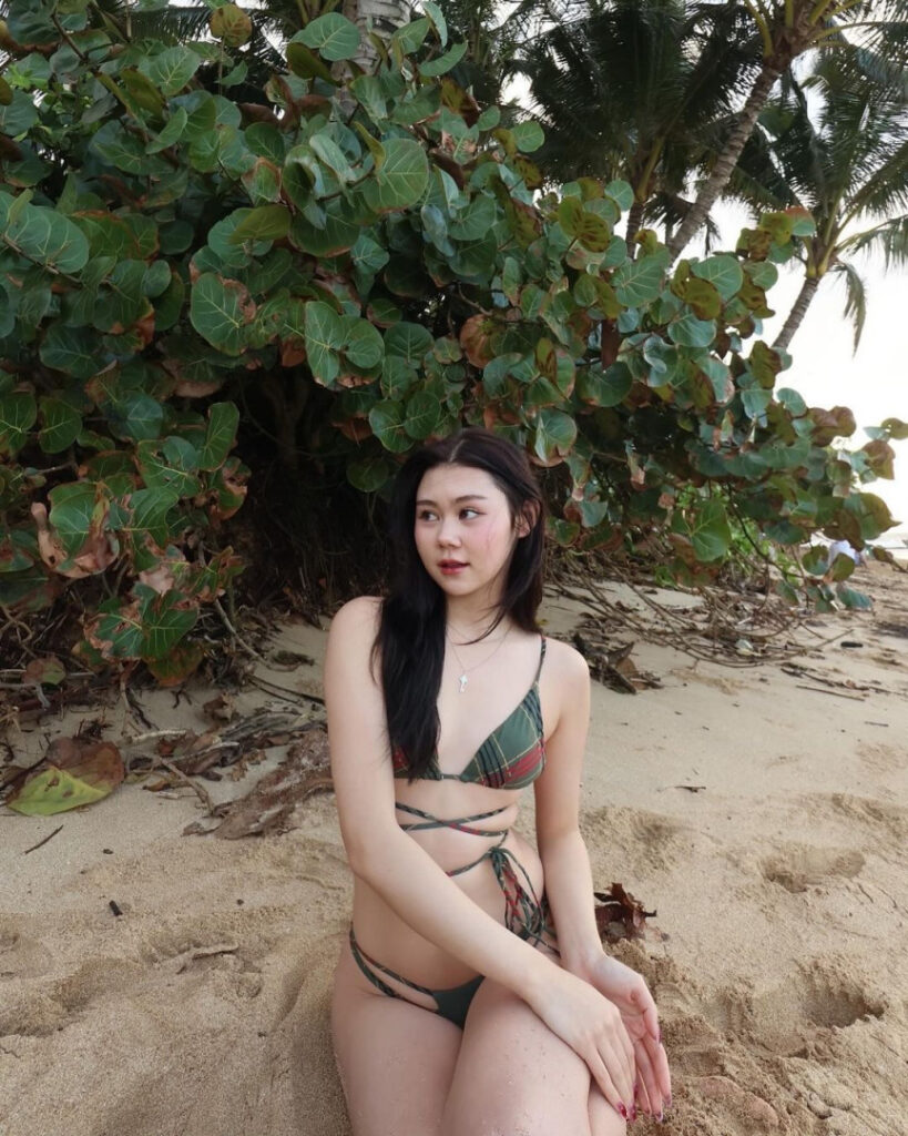 TikTok – Instagram – Asian – Erika Titus – Nude