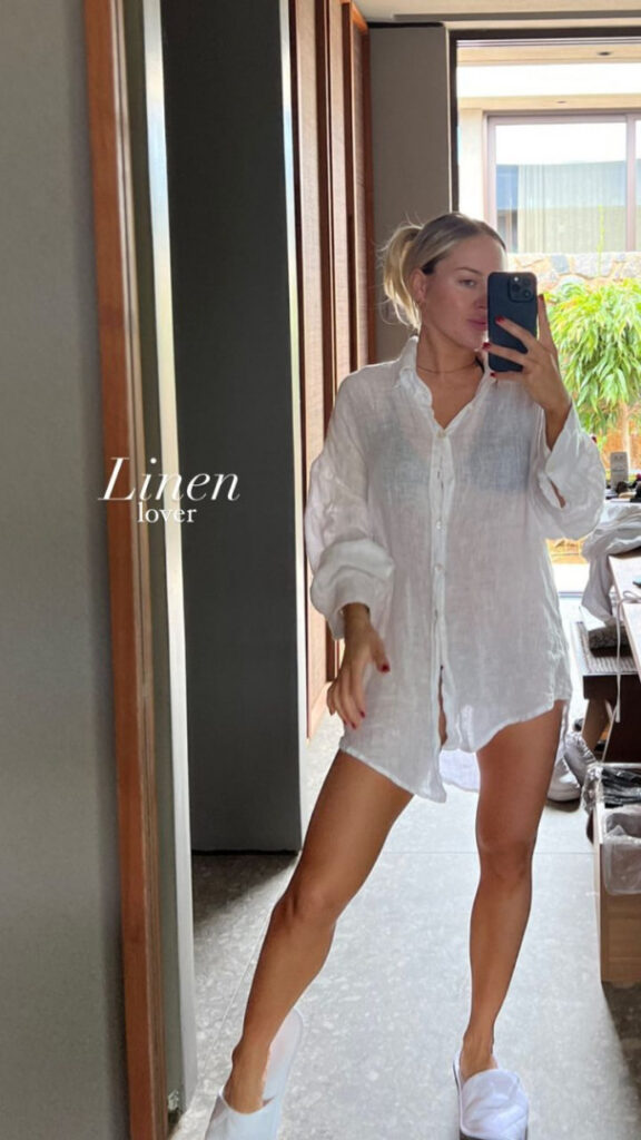 Instagram – Erna Husko – Nude