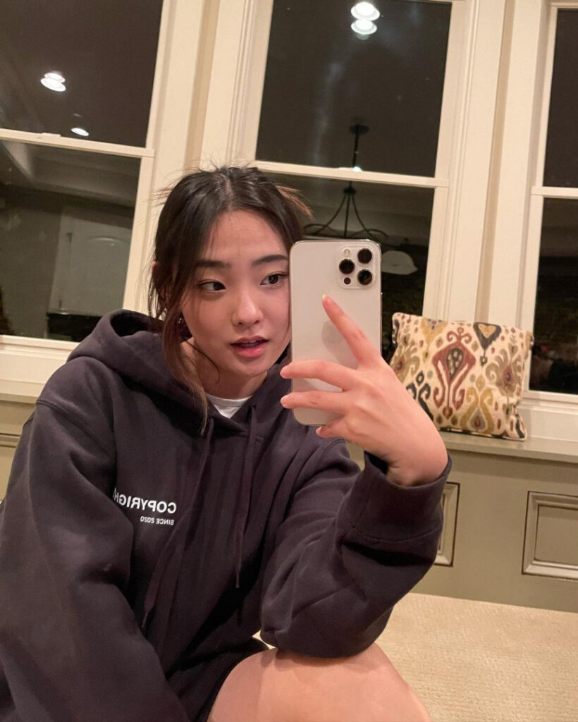 Twitch – Petite – Asian – esblee / Esther Lee – Nude Leaks