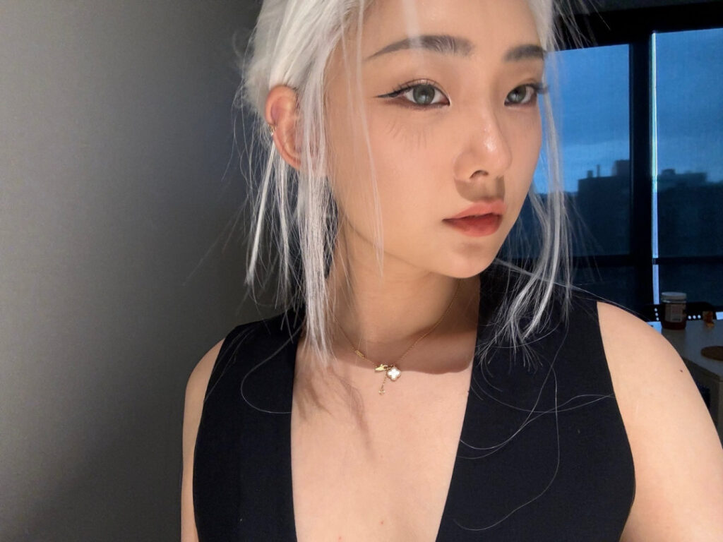 Twitch – Petite – Asian – esblee / Esther Lee – Nude Leaks