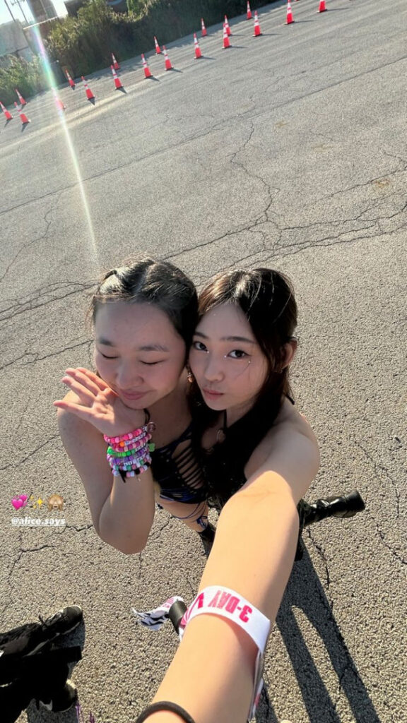 Twitch – Petite – Asian – esblee / Esther Lee – Nude Leaks