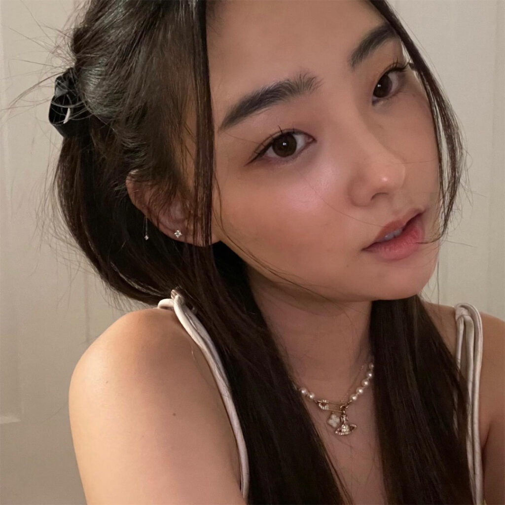Twitch – Petite – Asian – esblee / Esther Lee – Nude Leaks