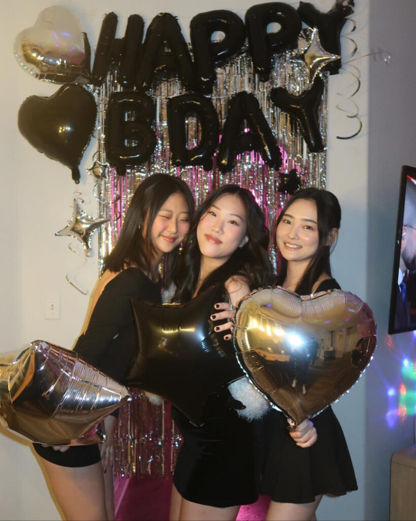 Twitch – Petite – Asian – esblee / Esther Lee – Nude Leaks