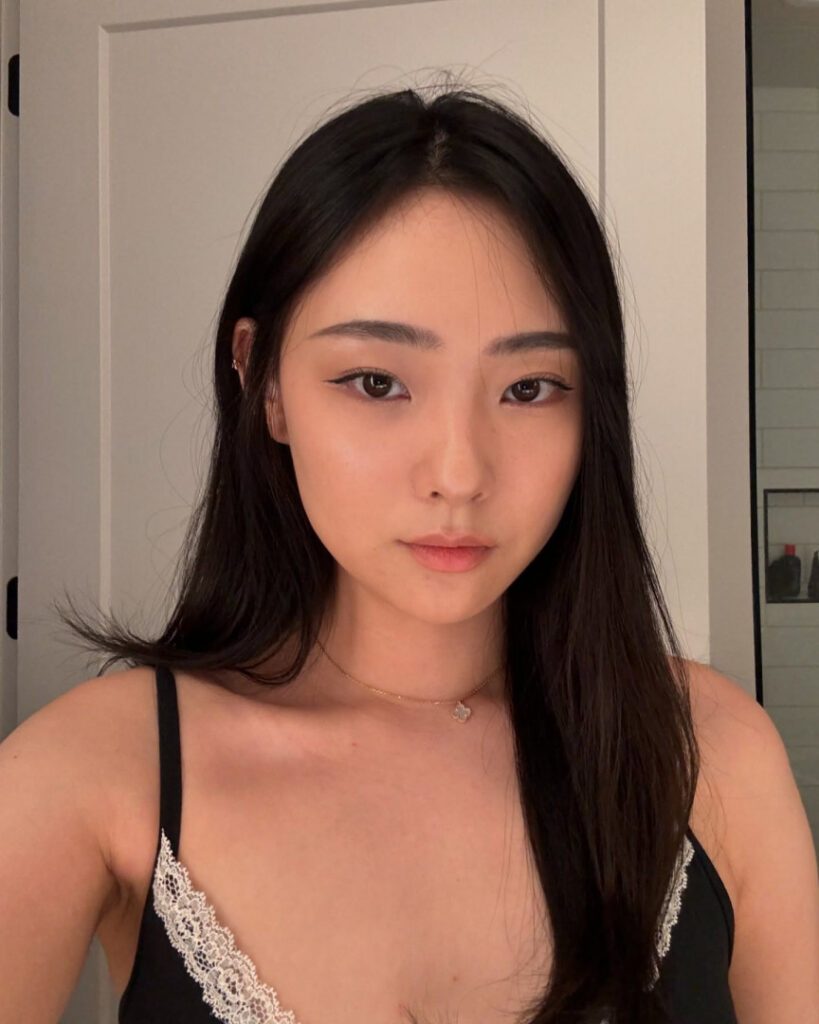 Twitch – Petite – Asian – esblee / Esther Lee – Nude Leaks