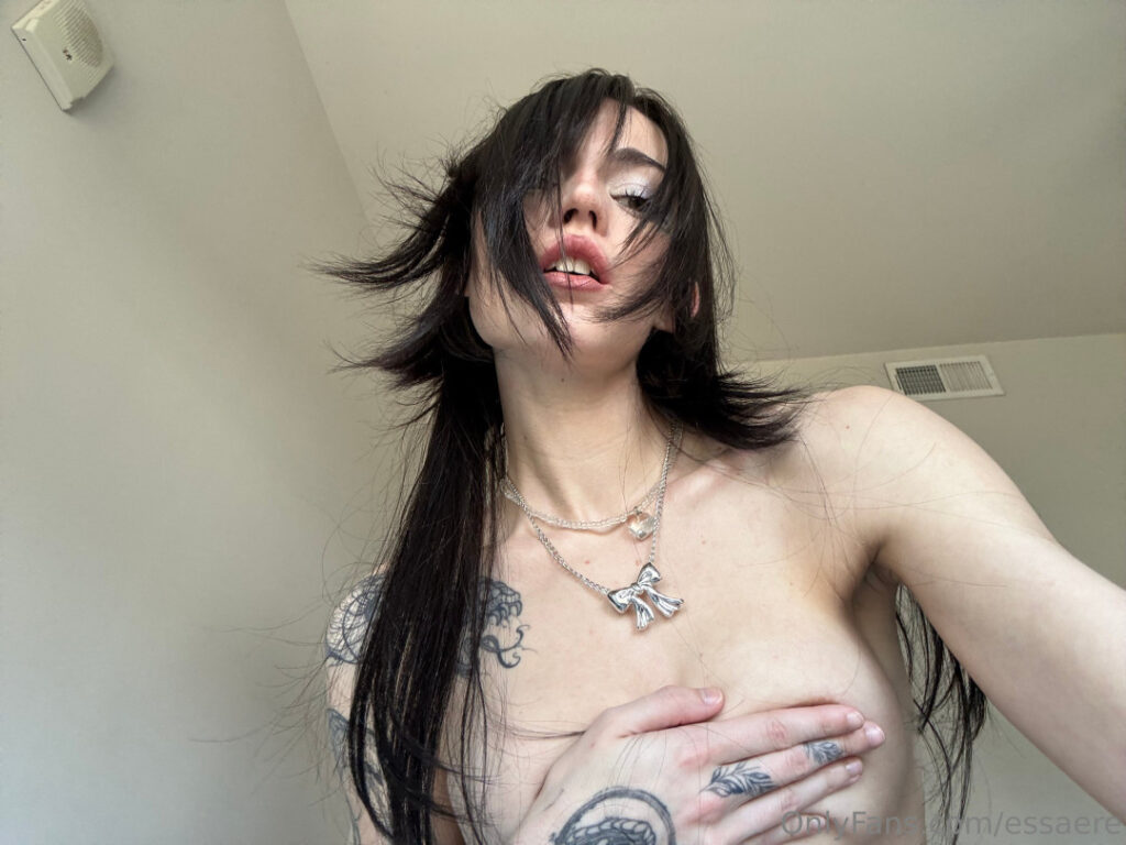 OnlyFans – essaere – Nude