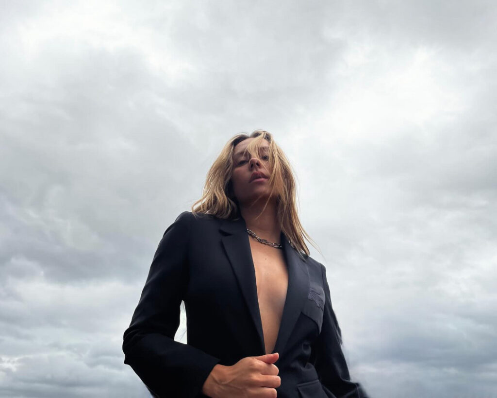 Celeb – Ester Exposito – Nude