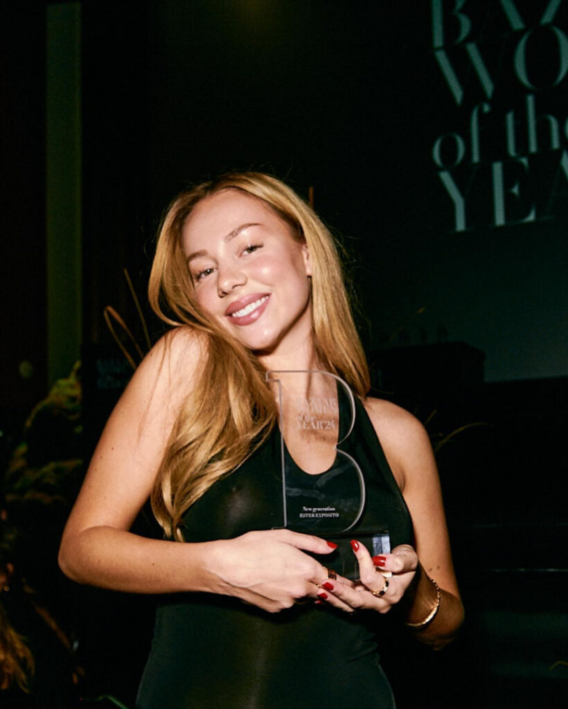 Celeb – Ester Exposito – Nude