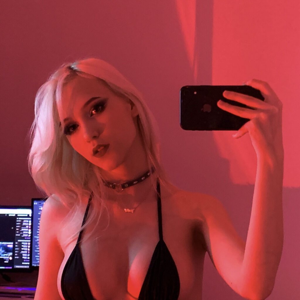 Twitch – Boosty – Fansly – etogabi / mylittlehorny / mylittlegabi – Nude