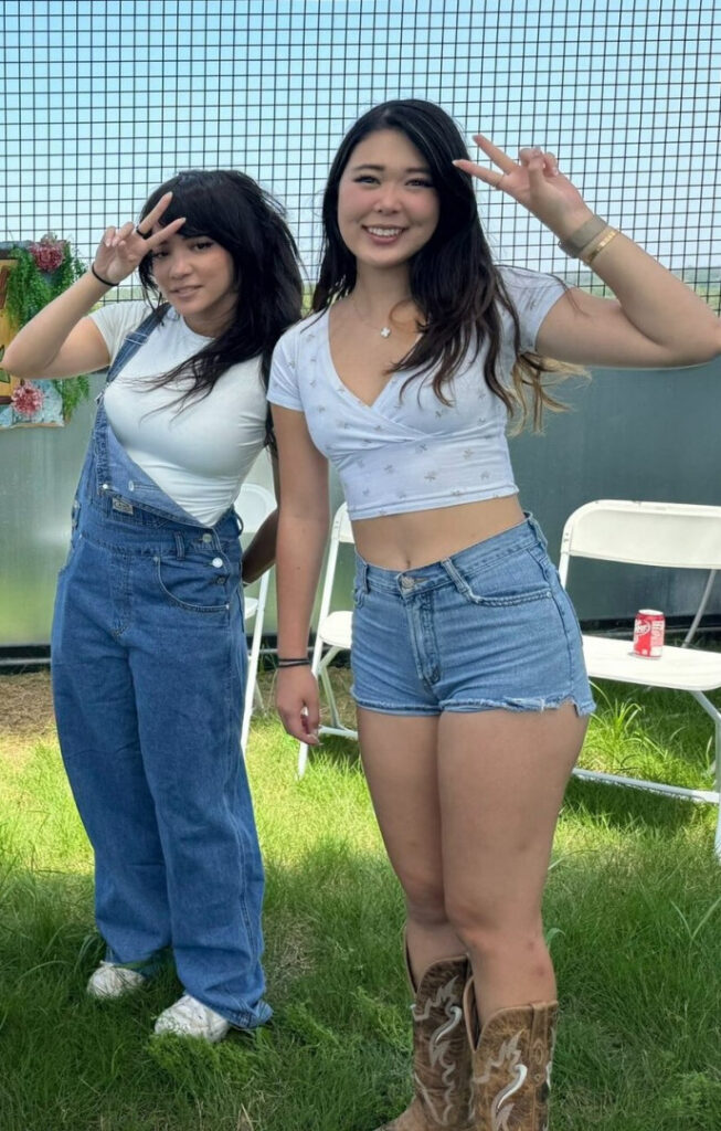 Twitch – Petite – Asian – ExtraEmily – Nude