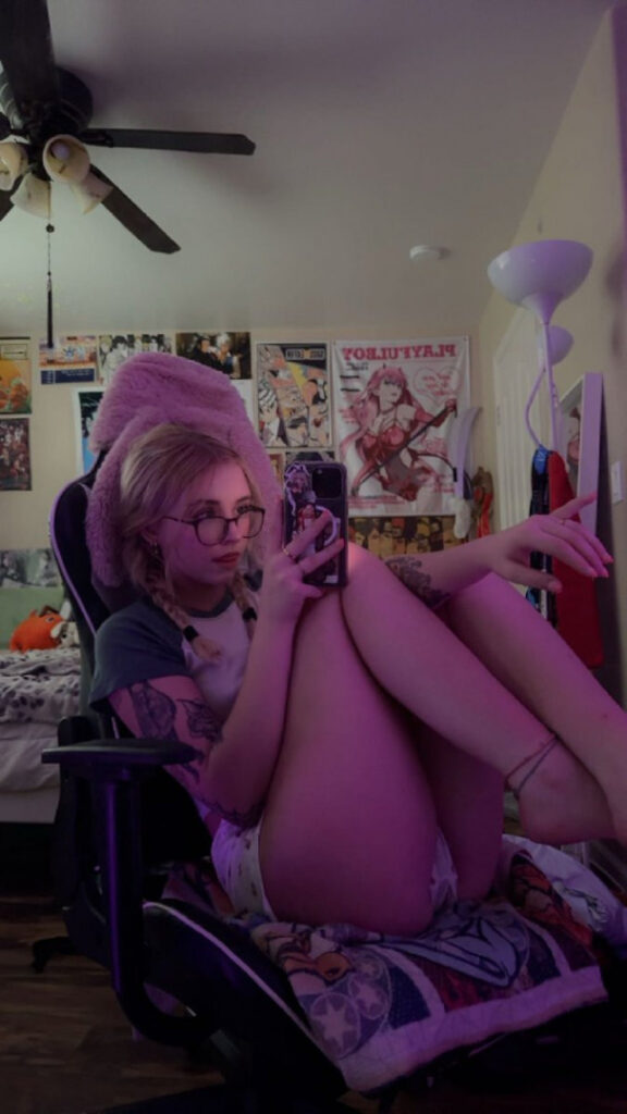 Twitch – OnlyFans – faeriies / 222GenTle – Nude Leaks