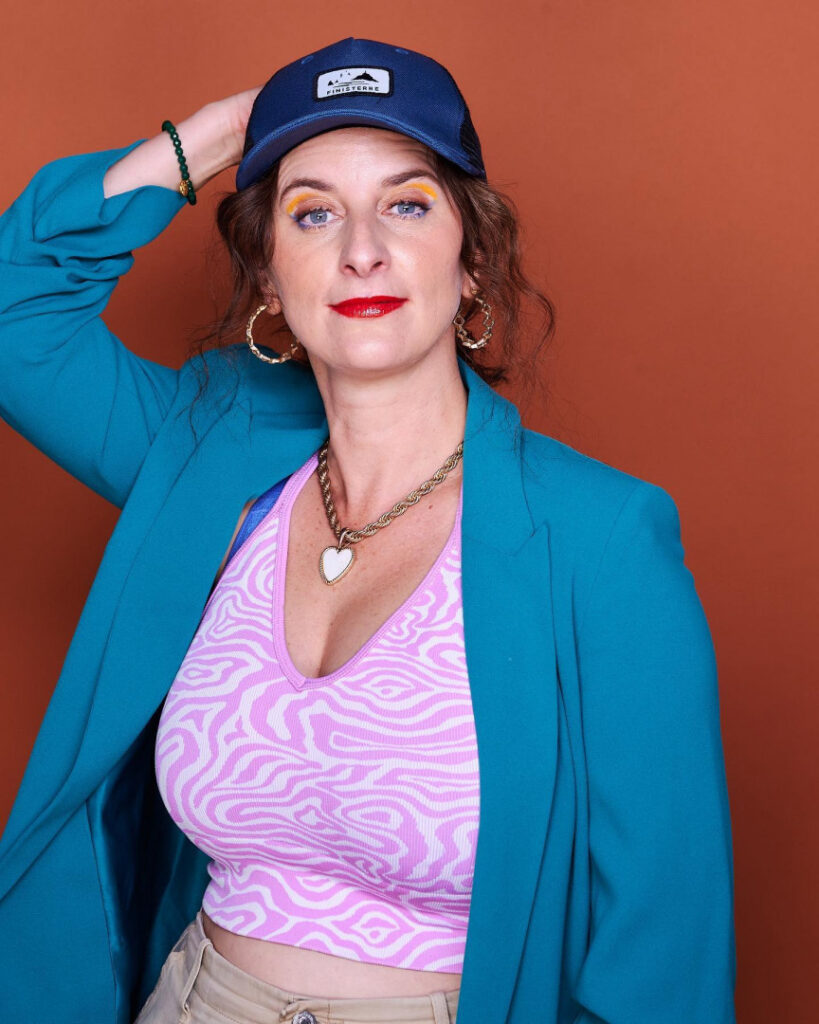 Celeb – T H I C C – Felicity Ward, The Office AU. – Nude