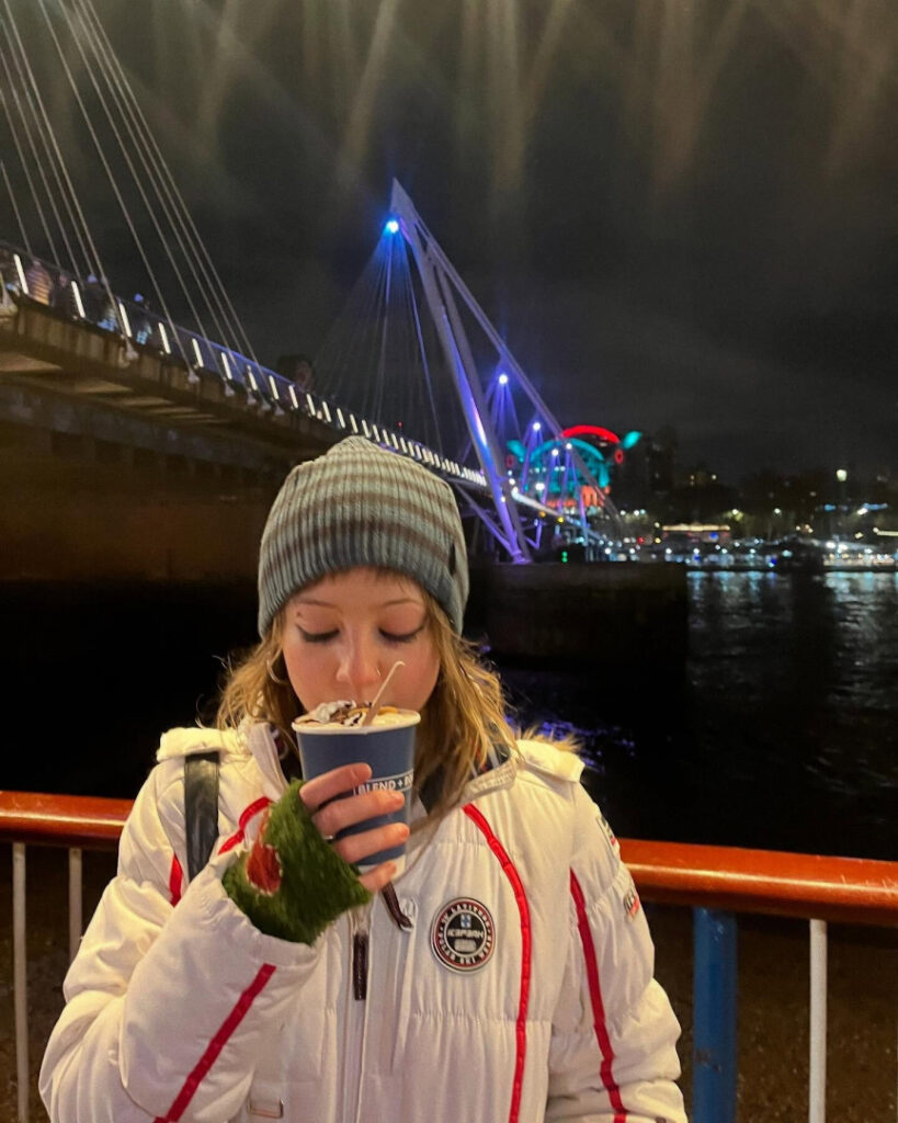 Instagram – _femalien – Nude