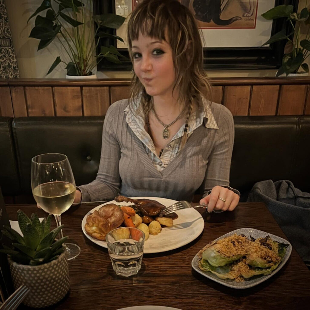 Instagram – _femalien – Nude