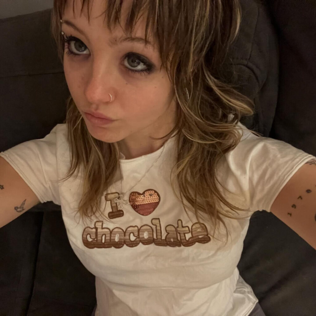 Instagram – _femalien – Nude