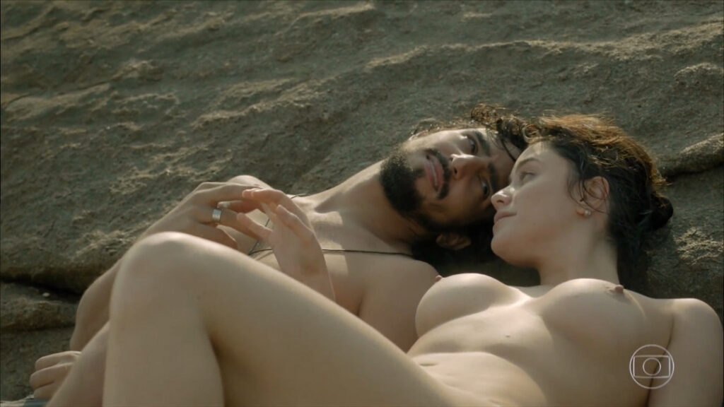 Brazil – Celeb – Fernanda Vasconcellos – Nude Leaks