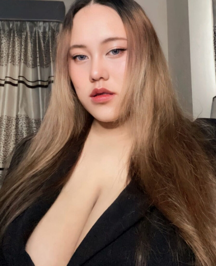 TikTok – Instagram – Asian – fhong_fionax / Chayada Dulyasatien (Busty Thai Model) – Nude