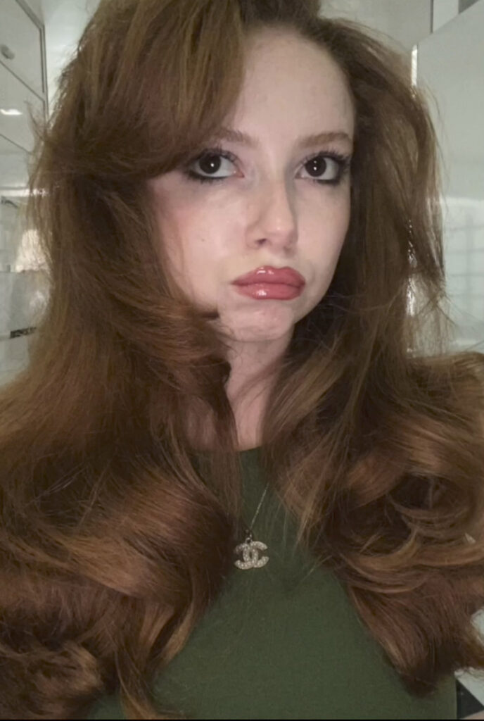 Celeb – Teen – Francesca Capaldi (18) – Nude