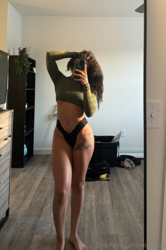 OnlyFans – Ebony – Frizzylifts – Nude