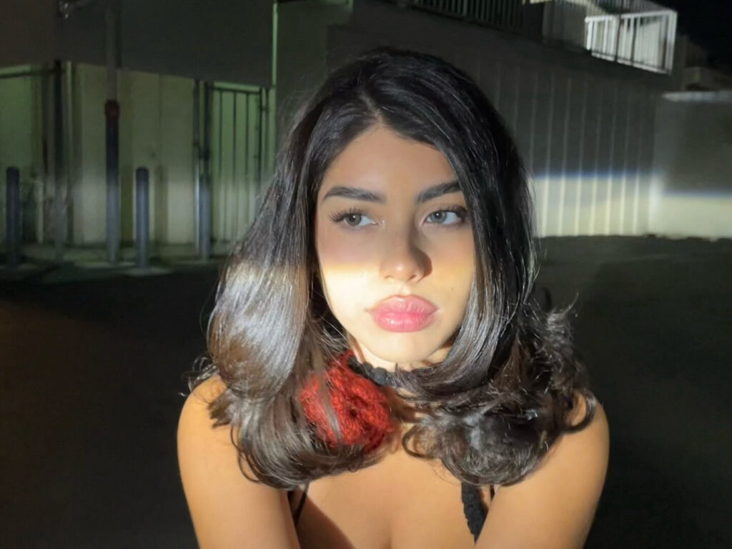 Instagram – Latina – funnyuforgot / iluvstrawb3rry / iluvstrawberry / Itzel Aquino – Nude Leaks