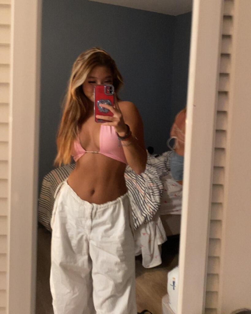 TikTok – Asian – Gabi Shu – Nude