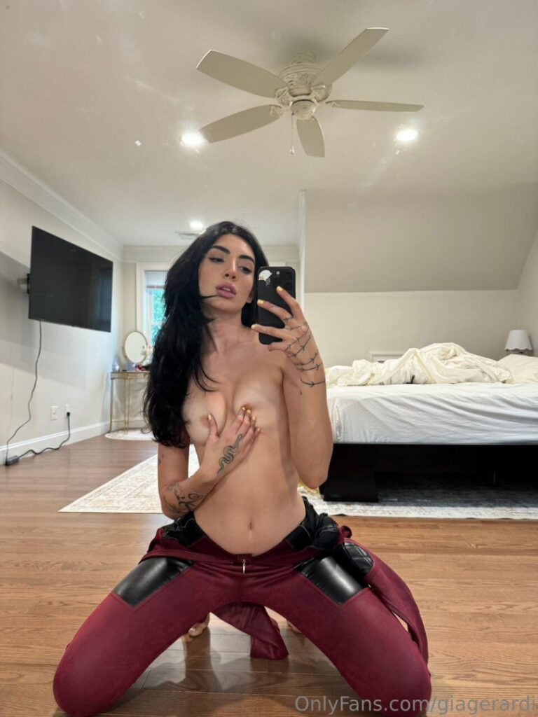 OnlyFans – Cosplay – Giagerardi / Gia Isabella – Nude