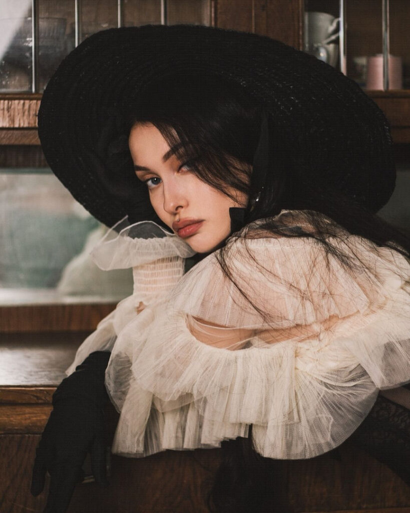 Fansly – girlwalkingonfire – Nude