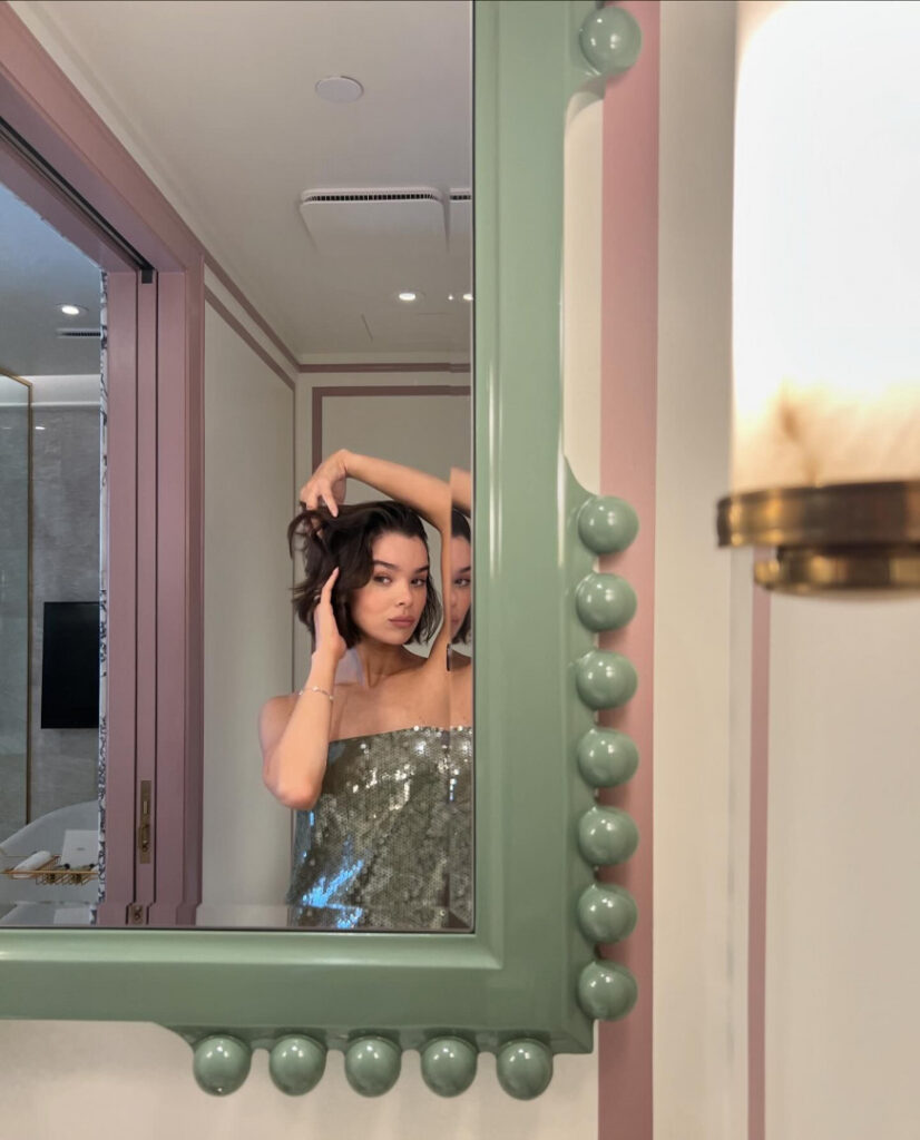 Celeb – Hailee Steinfeld – Nude