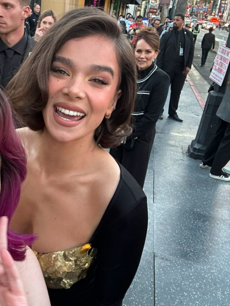 Celeb – Hailee Steinfeld – Nude