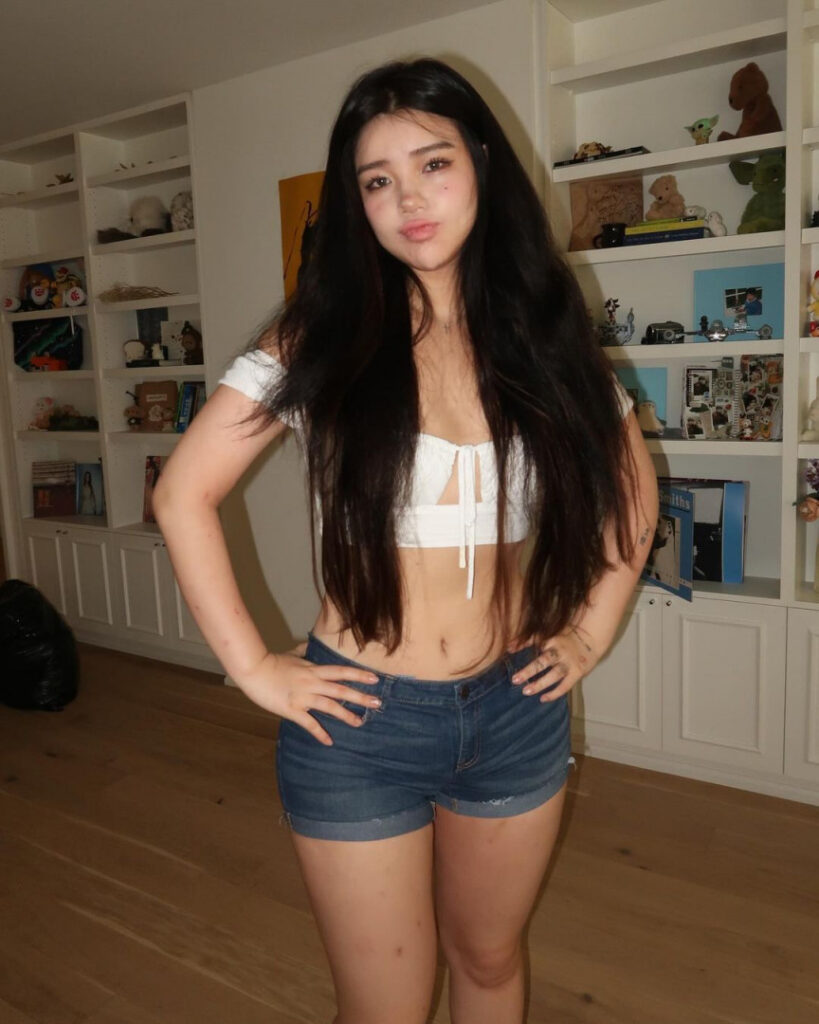 TikTok – Instagram – Hannahkae27 – Nude