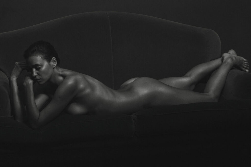 Celeb – Irina Shayk – Nude