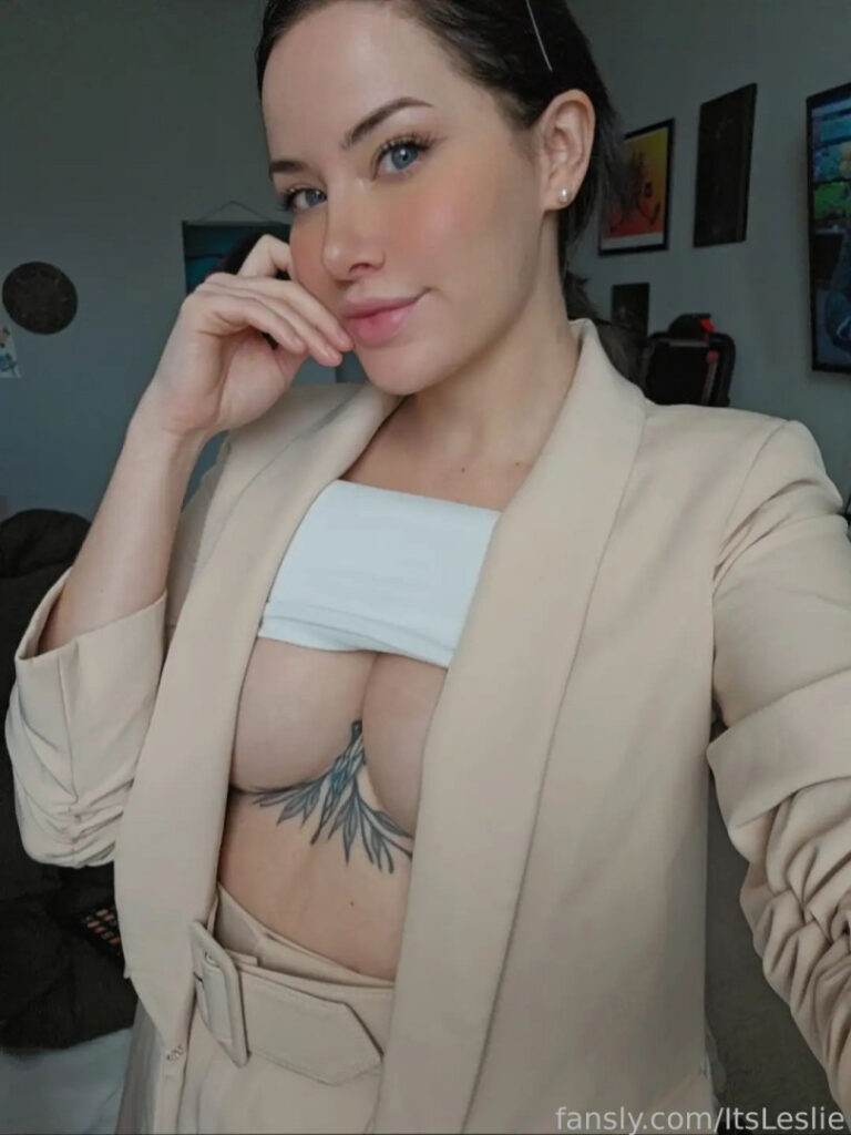 Twitch – Fansly – ItsLeslie – Nude