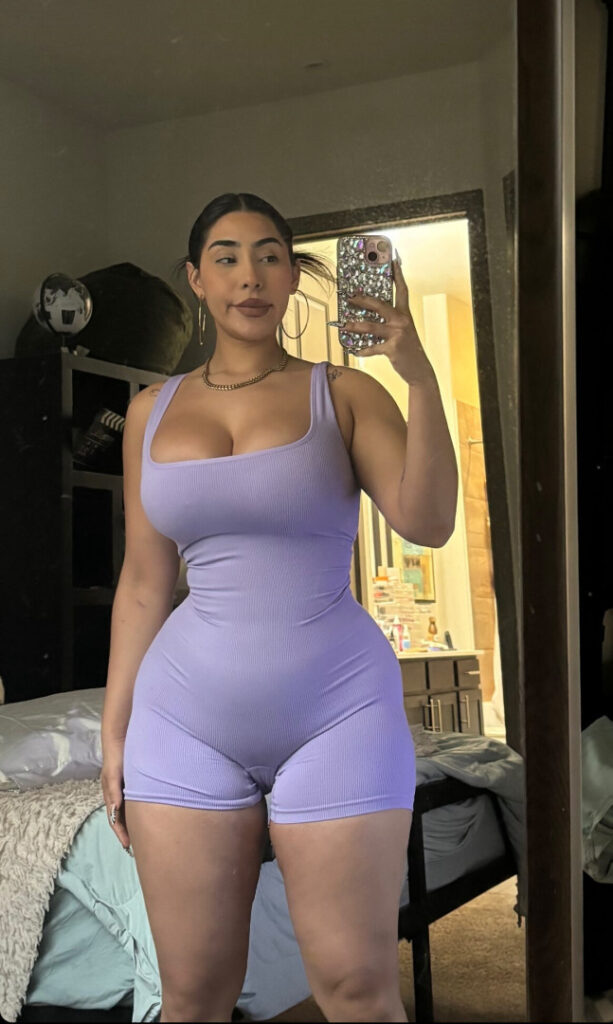 TikTok – Instagram – T H I C C – itssarapr – Nude