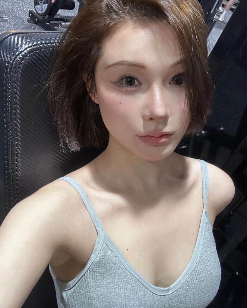 Instagram – Ivy ai.lin20_ – Nude