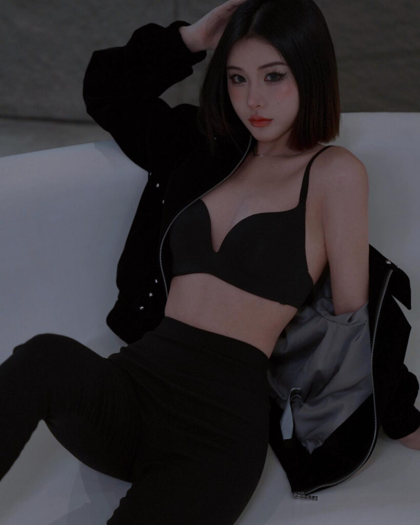 Instagram – Ivy ai.lin20_ – Nude