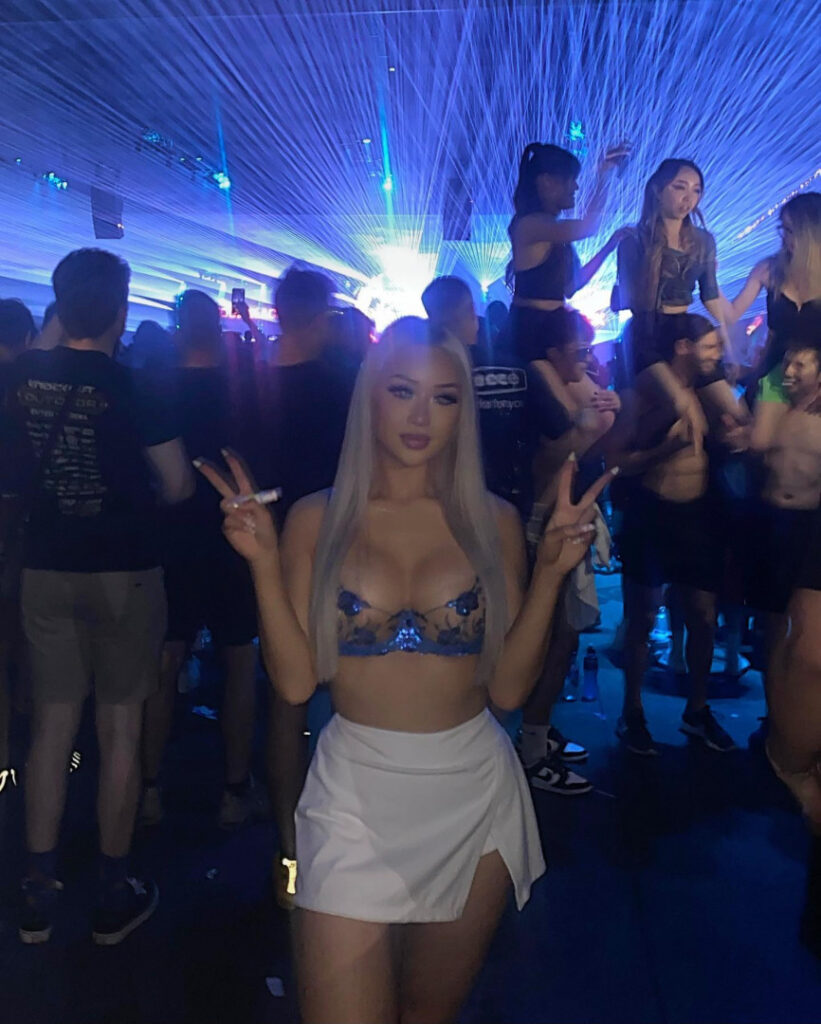 Instagram – Asian – Jess Valencia / v.ciax – Nude Leaks