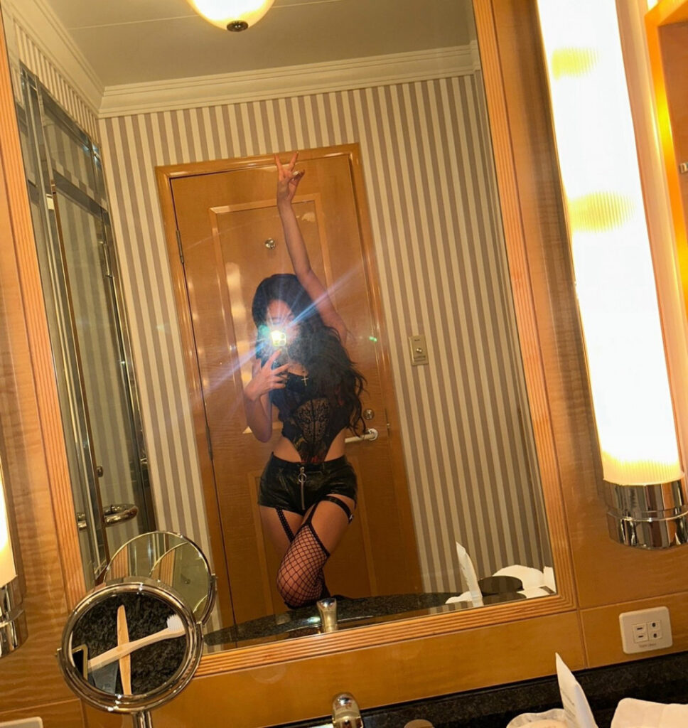 Celeb – Asian – Julie (Kiss Of Life) – Nude