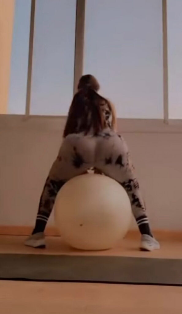 Fanfix – kamuthraa/kadi – Nude Leaks