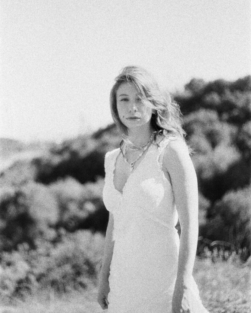 Celeb – Katelyn Nacon – Nude