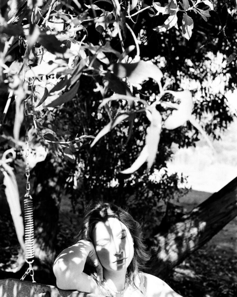 Celeb – Katelyn Nacon – Nude