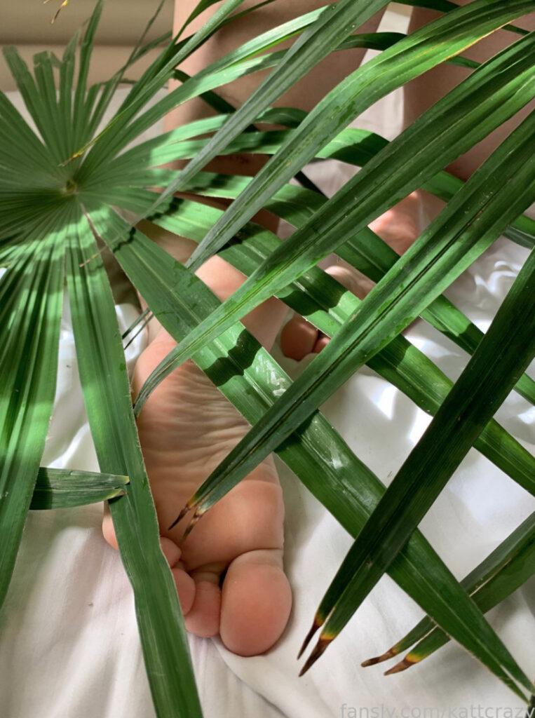 Fansly – kattcrazy – Nude Leaks
