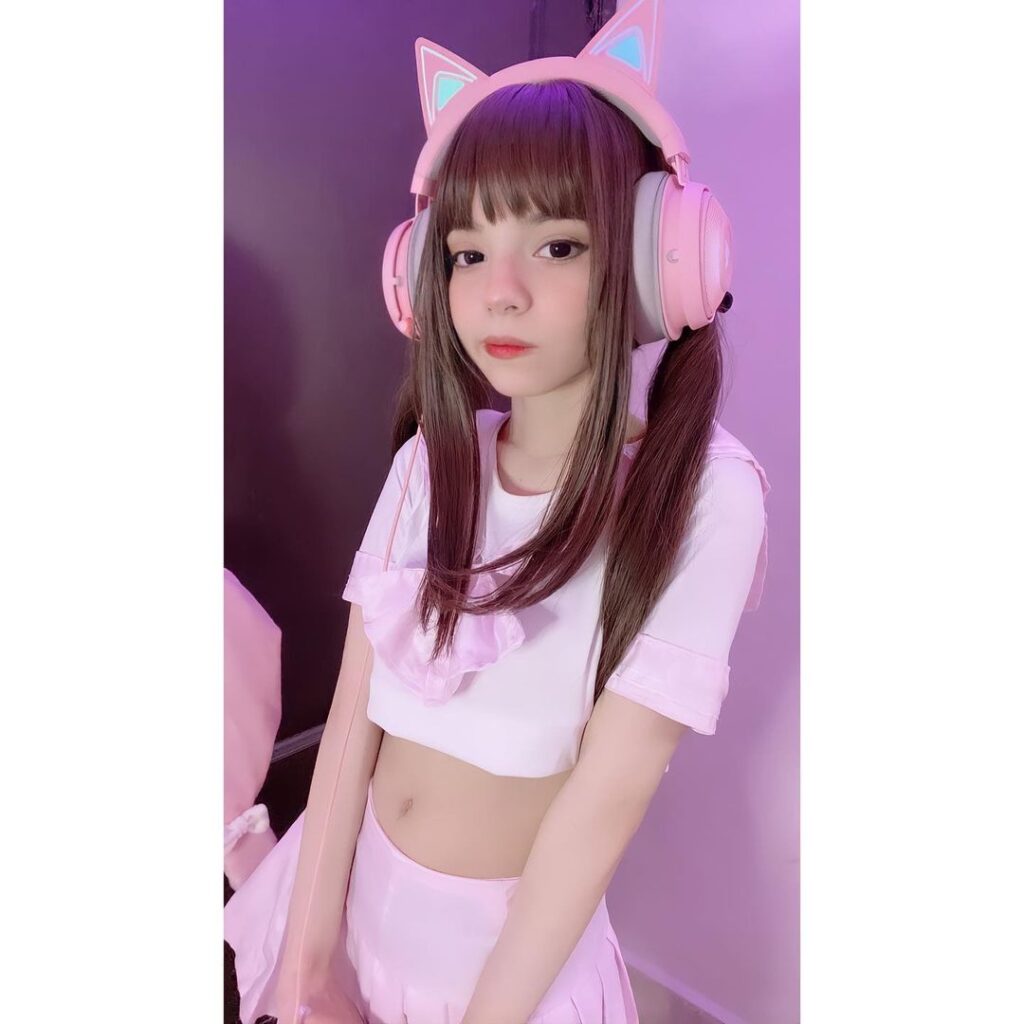 Cosplay – Petite – Kawaiidoll.jpg / Gumi Doll – Nude Leaks