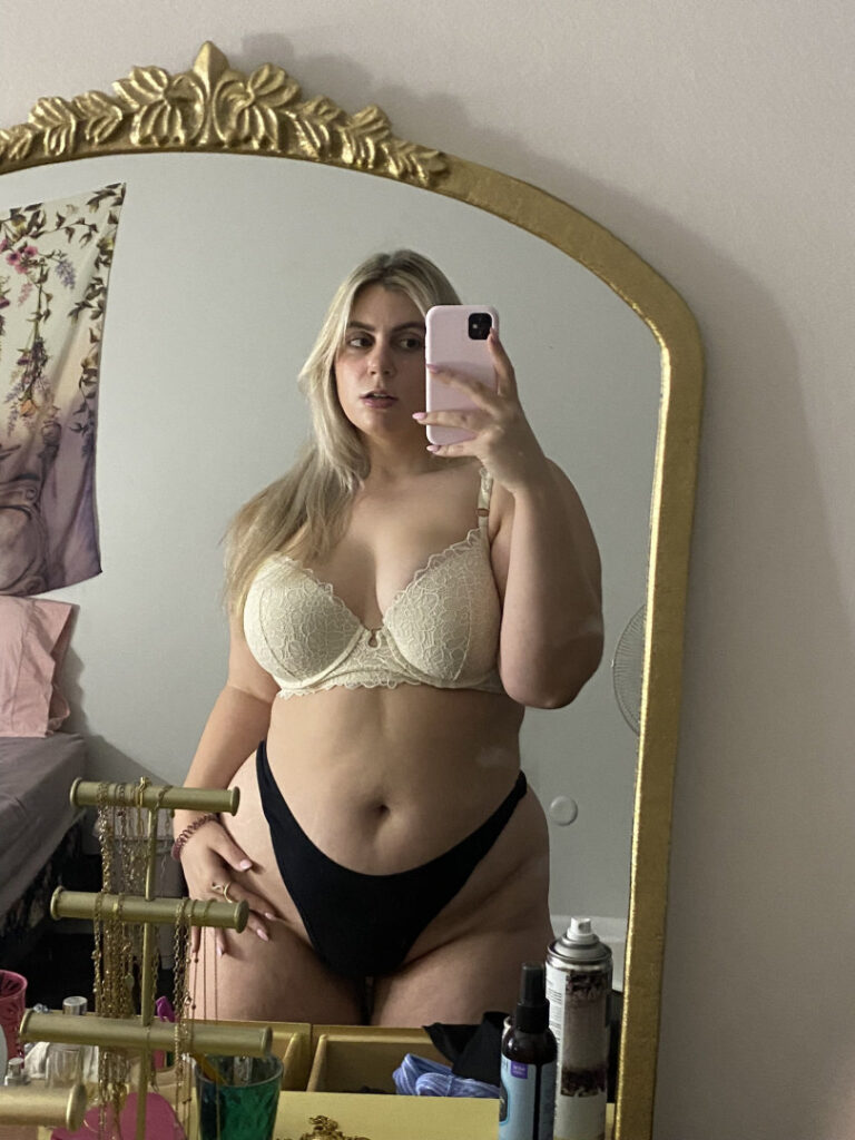 OnlyFans – T H I C C – Kayla / kaylasversn / klita – Nude Leaks