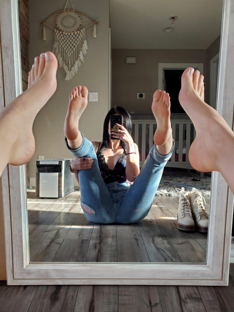 OnlyFans – Feet – kt_solez/Goddess KT – Nude Leaks