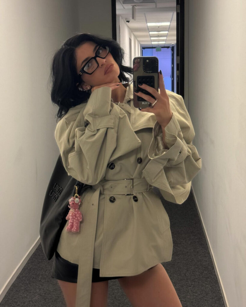 Celeb – Kylie Jenner – Nude